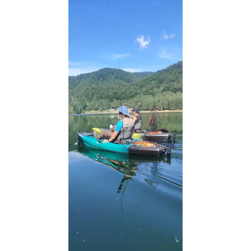 Kajak wędkarski z napędem na p – Fishing Kayak Sit In recenzja i cena